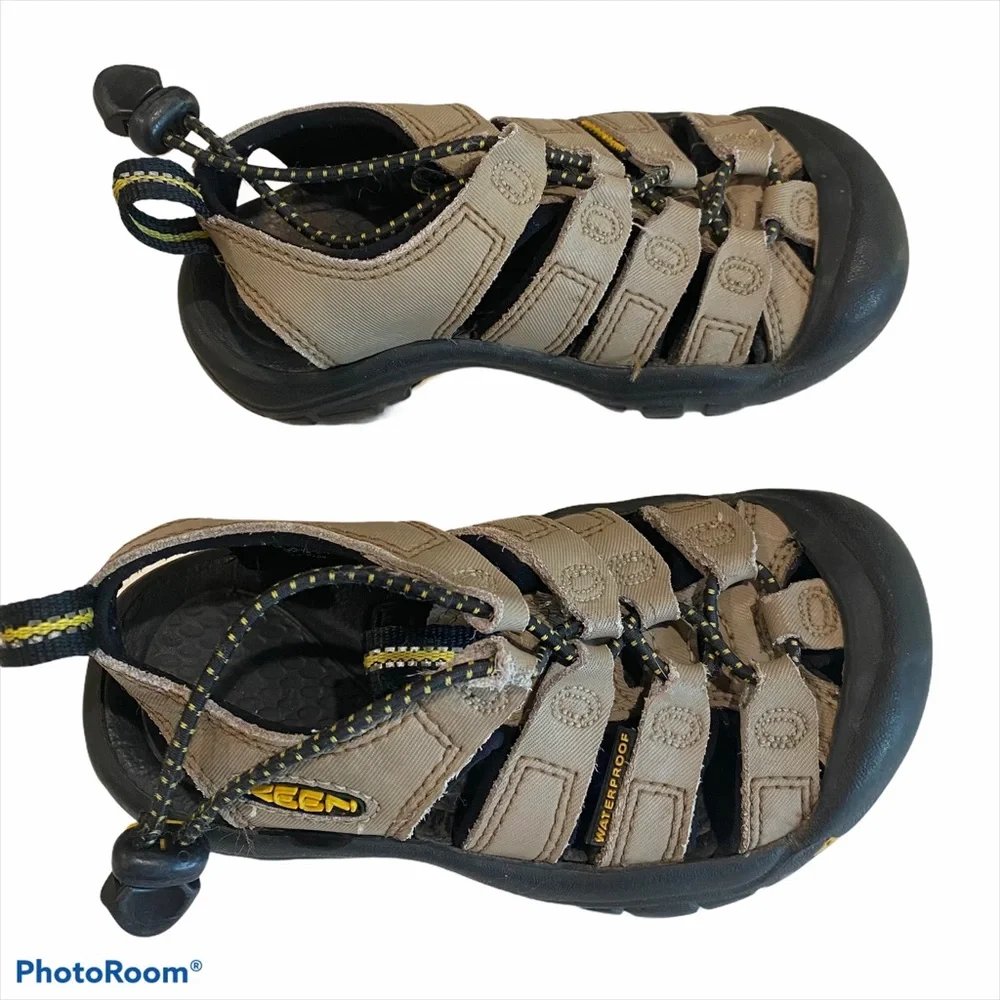 Keen Shoes Tan Black Waterproof Outdoor Sandals Slingback Hiking Hybrid
